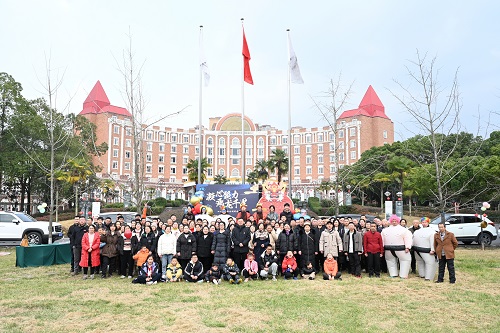 1766642387051825933.jpg 合影 缩小.jpg